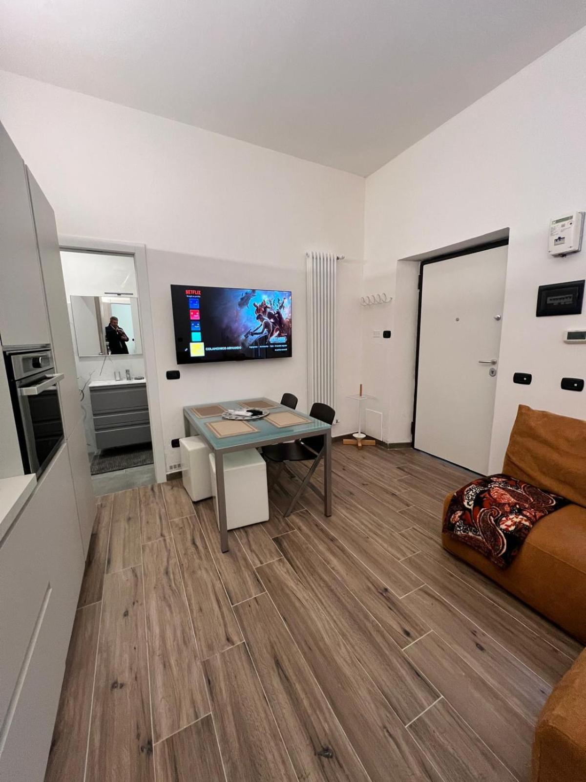 Domusmi Delfico 2 Apartment Milan Exterior photo